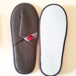 2 pairs of Brand New Delta Air Lines Slippers First Class Business Class
